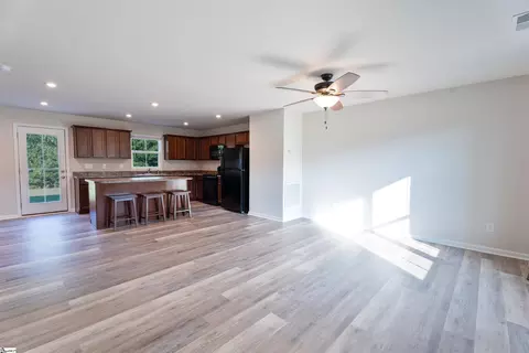 156 Queens Mill Ct, Pendleton, SC 29670 photo 6