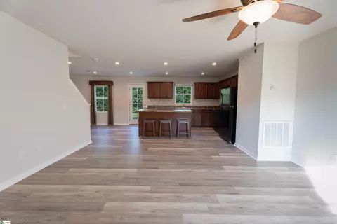 156 Queens Mill Ct, Pendleton, SC 29670 photo 5