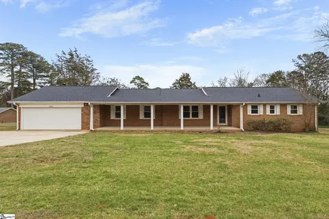 4208 Old Buncombe Rd, Greenville, SC 29617