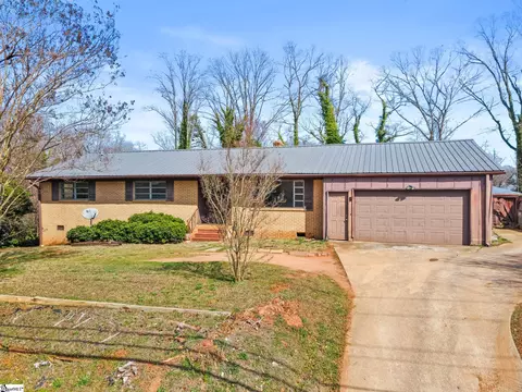 214 Hunts Bridge Rd, Greenville, SC 29617