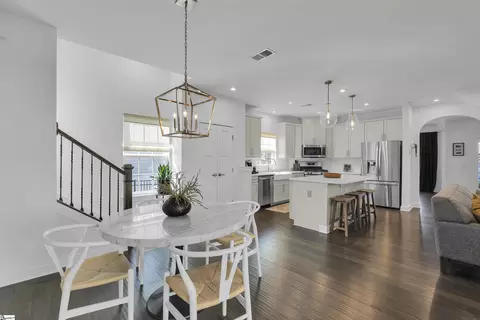 Dining - 105 Verlin Dr, Greenville, SC 29607 photo 2 of 3