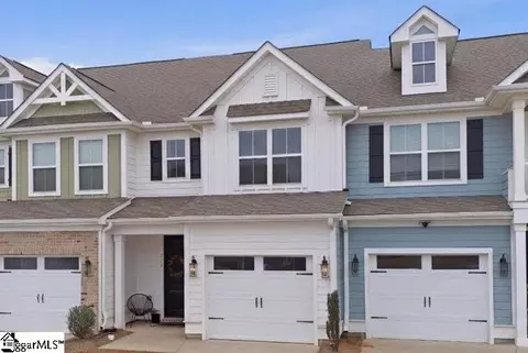 322 Stirrup Ct, Greer, SC 29651
