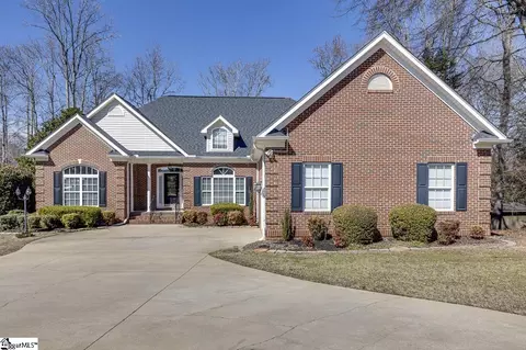 12 Shannon Ridge Ct, Greenville, SC 29615