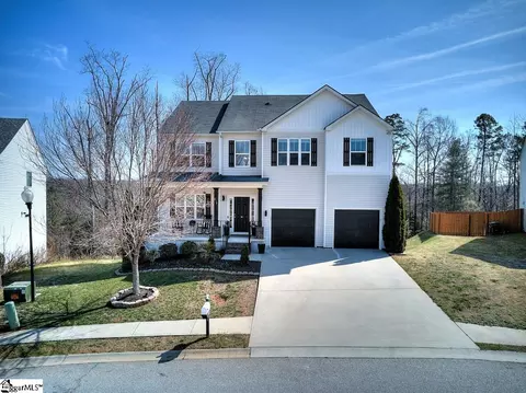 412 Jones Peak Dr, Simpsonville, SC 29681