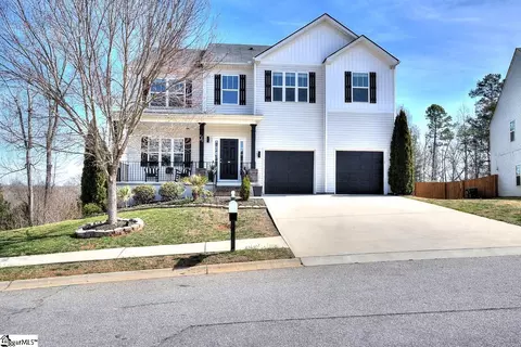 412 Jones Peak Dr, Simpsonville, SC 29681