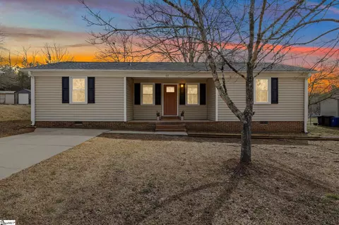 717 Old Stagecoach Rd, Easley, SC 29642