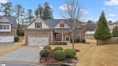 604 Chillingham Ct, Fountain Inn, SC 29644