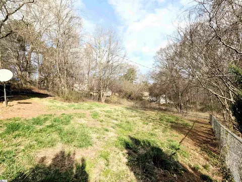 Exterior - 307 Jamestown Rd, Easley, SC 29640 photo 7 of 7