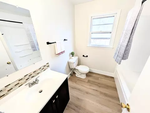 Bath - 307 Jamestown Rd, Easley, SC 29640 photo 1 of 3