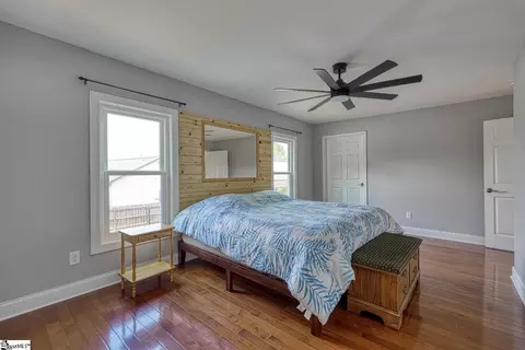 Bedroom - 611 Pearson Town Rd, Moore, SC 29369 photo 2 of 11