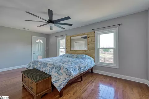Bedroom - 611 Pearson Town Rd, Moore, SC 29369 photo 1 of 11