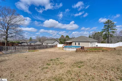 Exterior - 611 Pearson Town Rd, Moore, SC 29369 photo 7 of 14