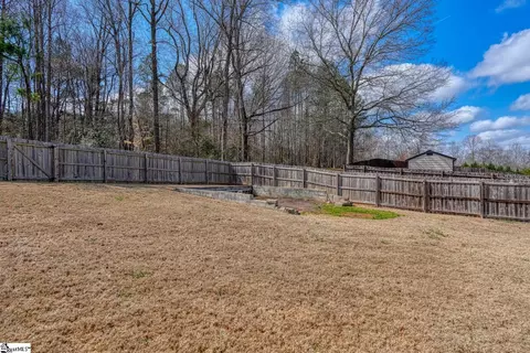 Exterior - 611 Pearson Town Rd, Moore, SC 29369 photo 5 of 14