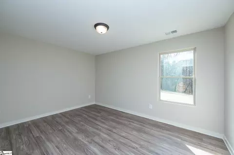 Bedroom - 9946 Highway 252, Ware Shoals, SC 29692 photo 5 of 6