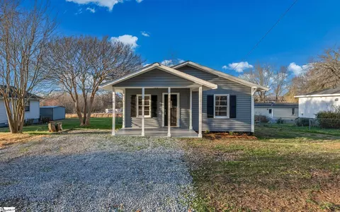 114 Welborn Cir, Easley, SC 29642