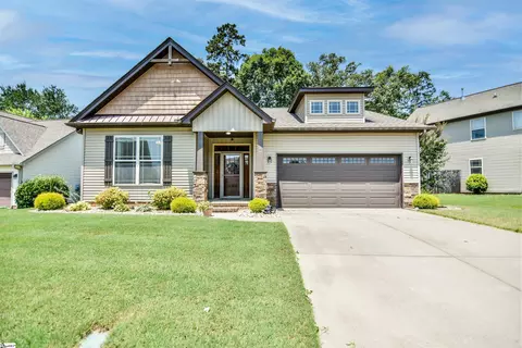 107 Sedgebrook Dr, Simpsonville, SC 29681