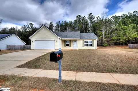 407 Brenna Ln, Piedmont, SC 29673