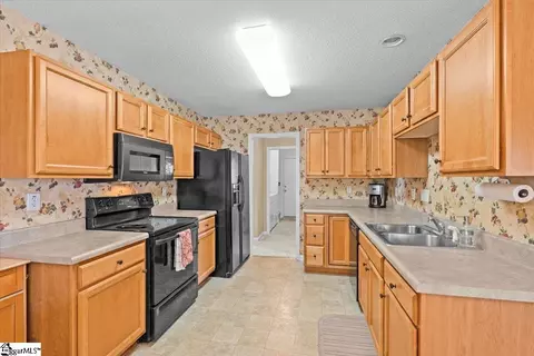 Kitchen - 505 Cardinal Woods Way, Easley, SC 29642 photo 1 of 3