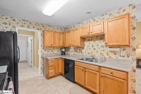 Kitchen - 505 Cardinal Woods Way, Easley, SC 29642 photo 3 of 3