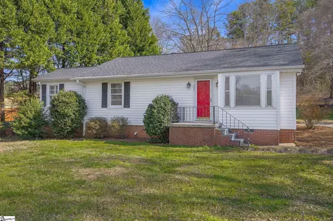 605 S Mountain View Rd, Greer, SC 29651
