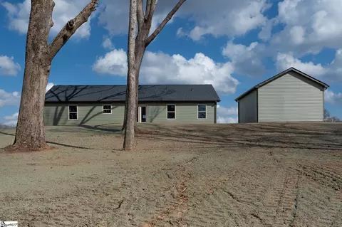 Exterior - 9920 Highway 252, Ware Shoals, SC 29692 photo 3 of 3