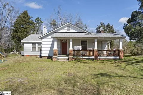 543 Martin Rd, Ware Shoals, SC 29692