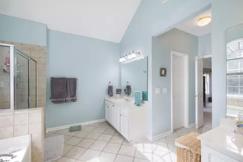 Entry Way - 237 Penick Dr, Duncan, SC 29334 photo 2 of 2