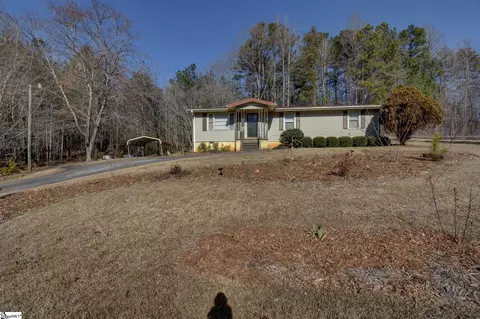 319 Cove Creek Rd, Pickens, SC 29671
