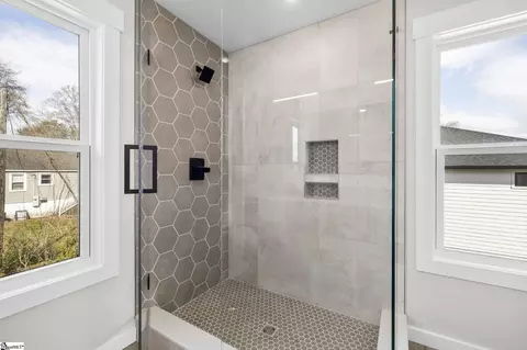 Bath - 115 Jackson St, Greer, SC 29650 photo 5 of 7