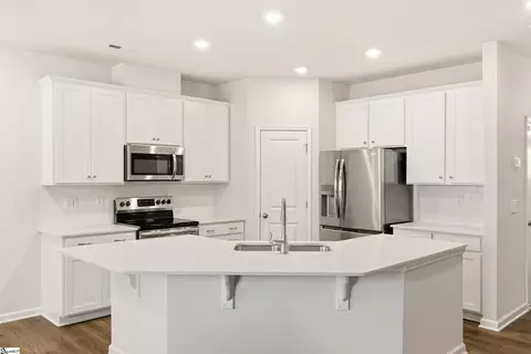 Kitchen - 430 Bee Cove Way, Pendleton, SC 29670 photo 2 of 3