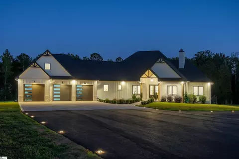 206 Calvery Rd, Inman, SC 29349