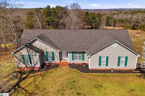 3206 252 Hwy, Laurens, SC 29360
