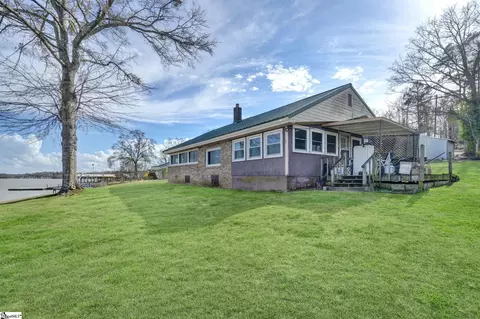 Exterior - 1020 Flymm Smith Rd, Waterloo, SC 29384 photo 6 of 10