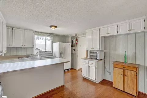 Kitchen - 1020 Flymm Smith Rd, Waterloo, SC 29384 photo 2 of 3