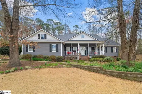 107 Wrenfield Ct, Piedmont, SC 29673