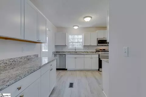 127 Ballentine Rd, Easley, SC 29642 photo 7