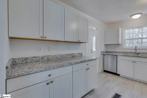 127 Ballentine Rd, Easley, SC 29642 photo 8