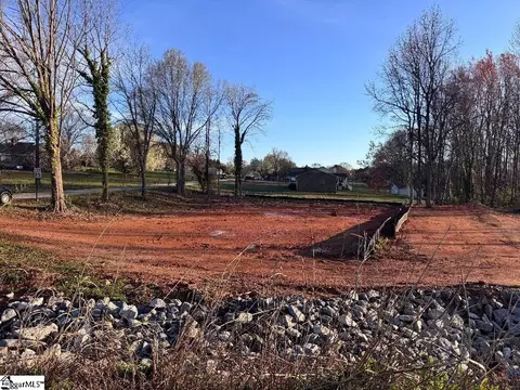 304 Shoreham Ln, Inman, SC 29349