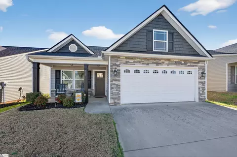531 Ridgeville Crossing Dr, Inman, SC 29349