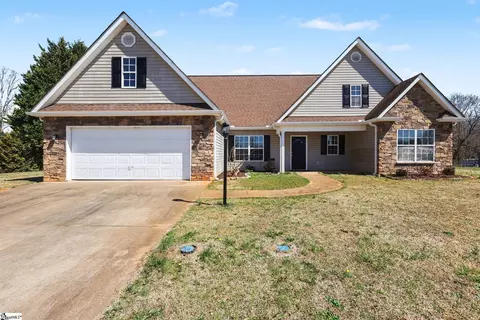 1 Long Pond Ct, Greer, SC 29651