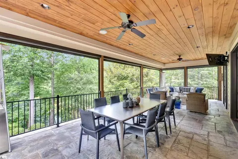 Exterior - 155 Village Point Dr, Sunset, SC 29685 photo 5 of 10