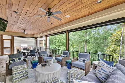 Exterior - 155 Village Point Dr, Sunset, SC 29685 photo 4 of 10