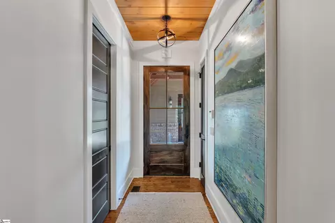 Entry Way - 155 Village Point Dr, Sunset, SC 29685 photo 2 of 3