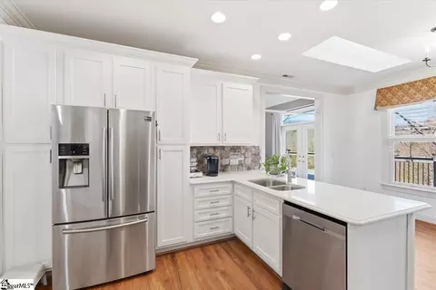 Kitchen - 3 Rustic Ct, Landrum, SC 29356 photo 3 of 6