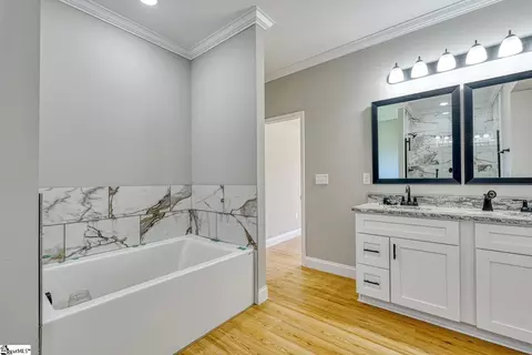 Bath - 761 Ruby Golightly Dr, Inman, SC 29349 photo 3 of 3