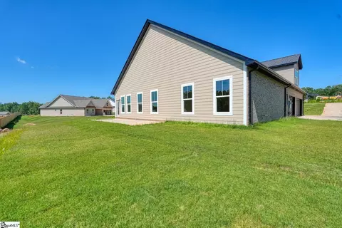 Exterior - 761 Ruby Golightly Dr, Inman, SC 29349 photo 2 of 4