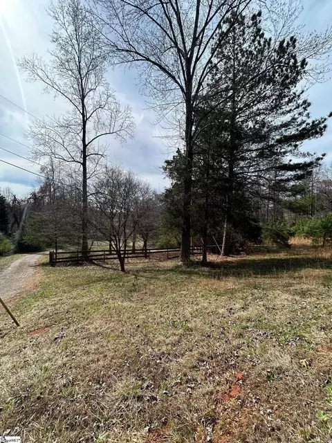 2144 Fox Squirrel Ridge Rd, Pickens, SC 29671 photo 2