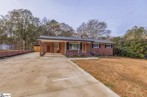 207 Maid Marion Dr, Union, SC 29379