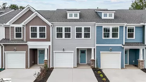 518 W Norvell Ct, Spartanburg, SC 29307