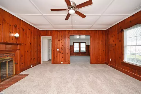 Living - 210 Walnut Hill Dr, Easley, SC 29642 photo 3 of 6